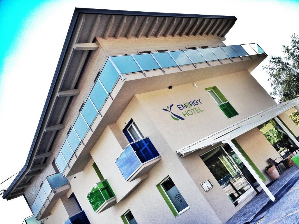 Energy Hotel Calceranica al Lago Bagian luar foto