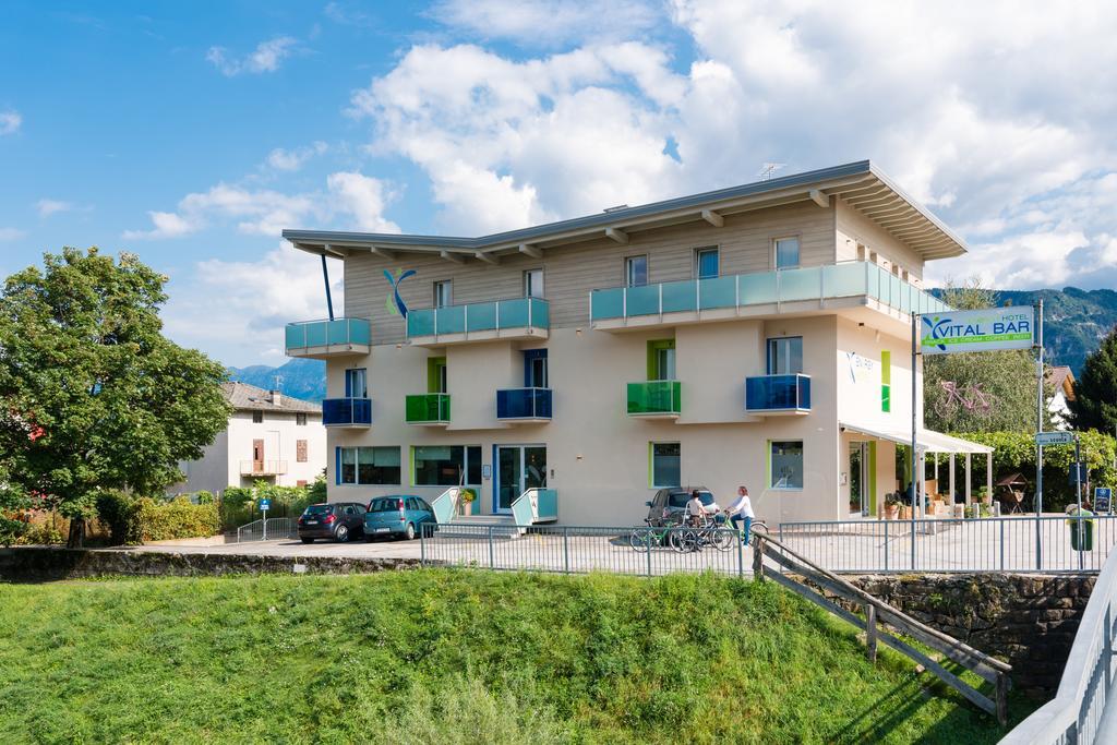 Energy Hotel Calceranica al Lago Bagian luar foto